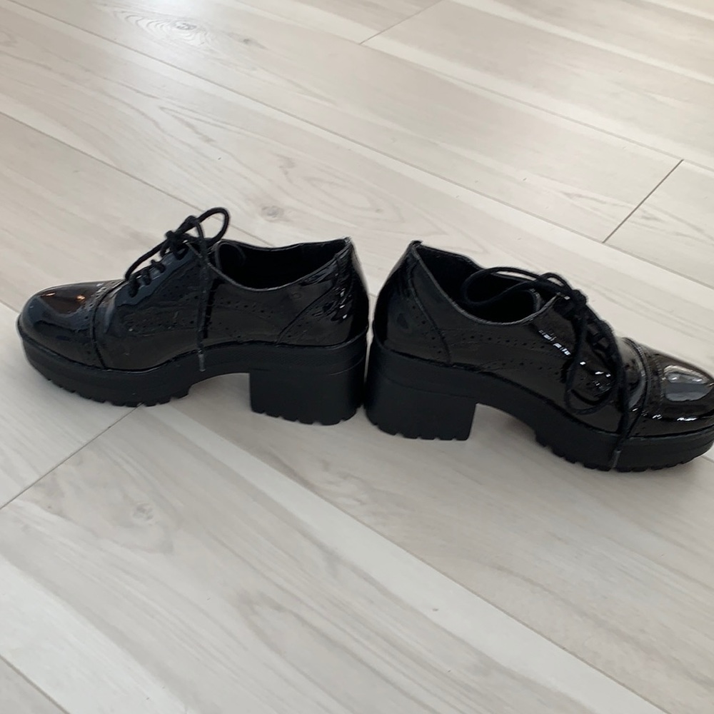 Forever 21 Faux Patent Leather Size 5.5